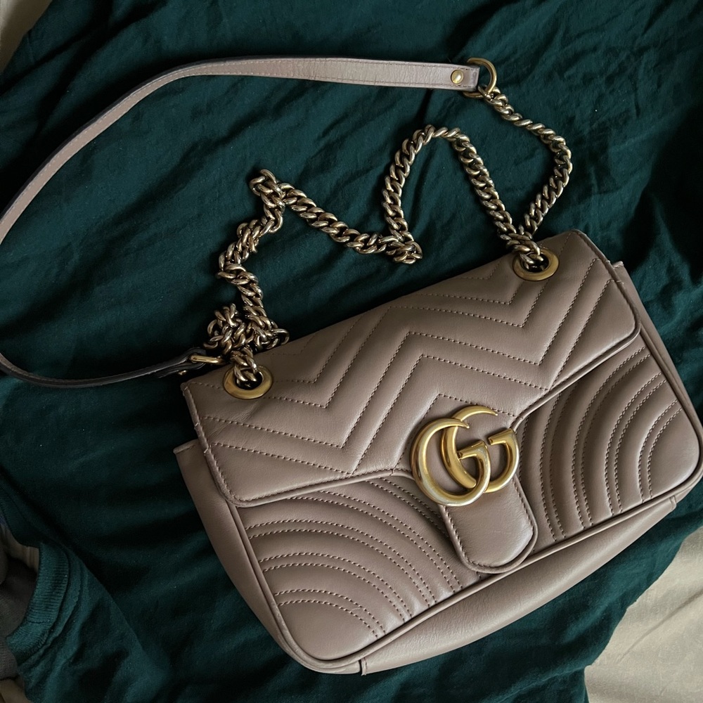 Gucci small GG Marmont Matelassé Shoulder Bag "FIRM PRICE”